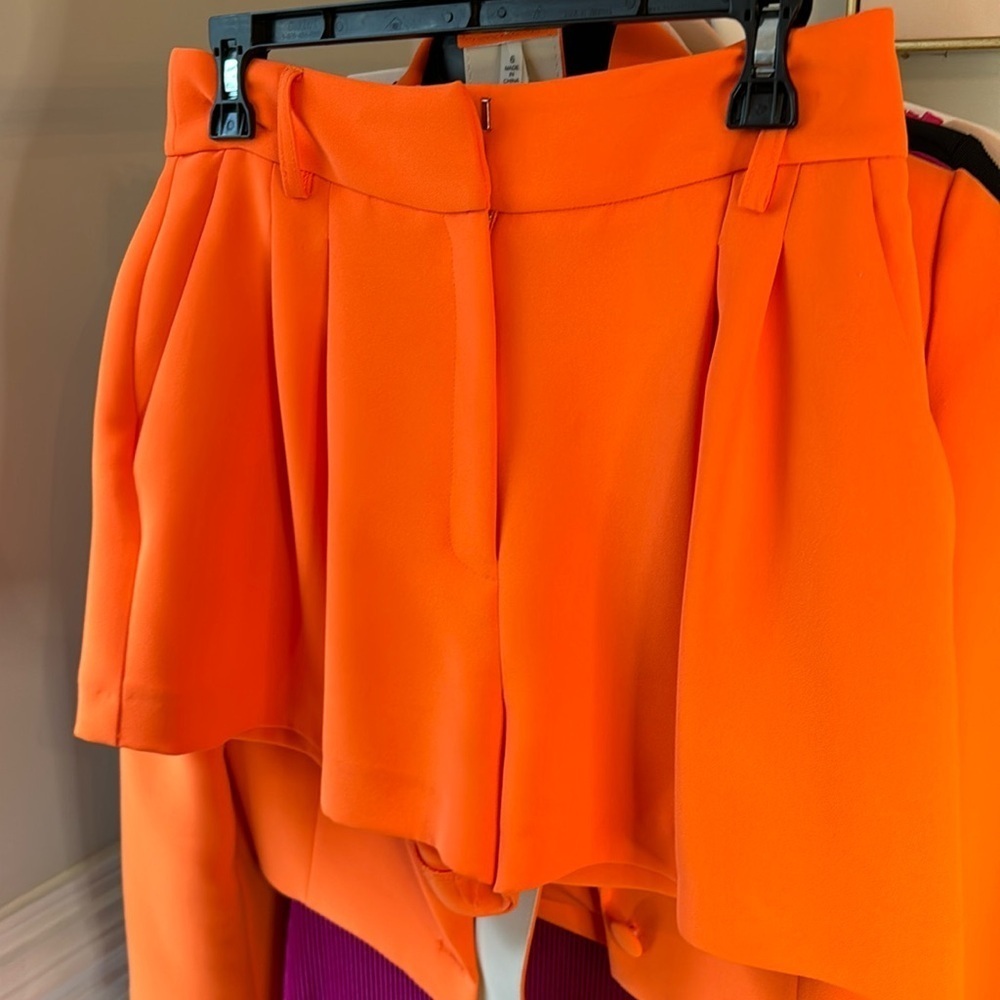 Gianni Bini Mandarine Orange Dress Shorts